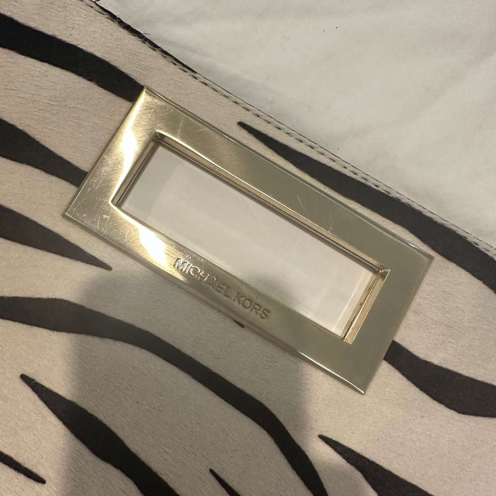 Michael Kors zebra clutch!!! - Picture 3 of 4